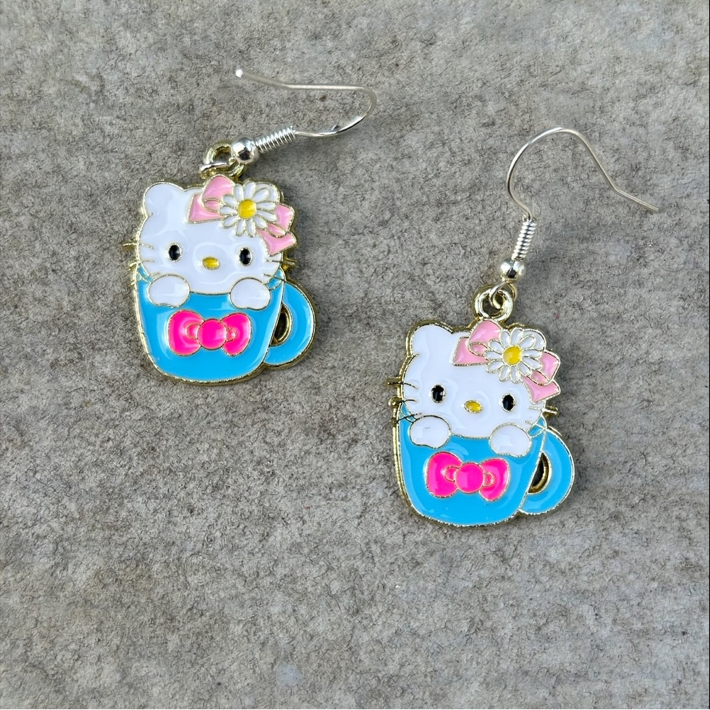 Hello kitty earrings